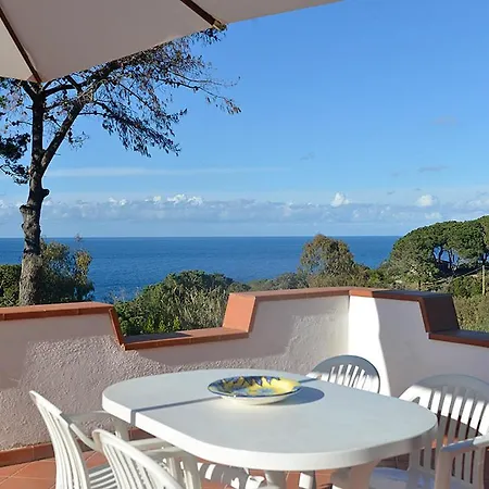 Appartement Denise 4 *